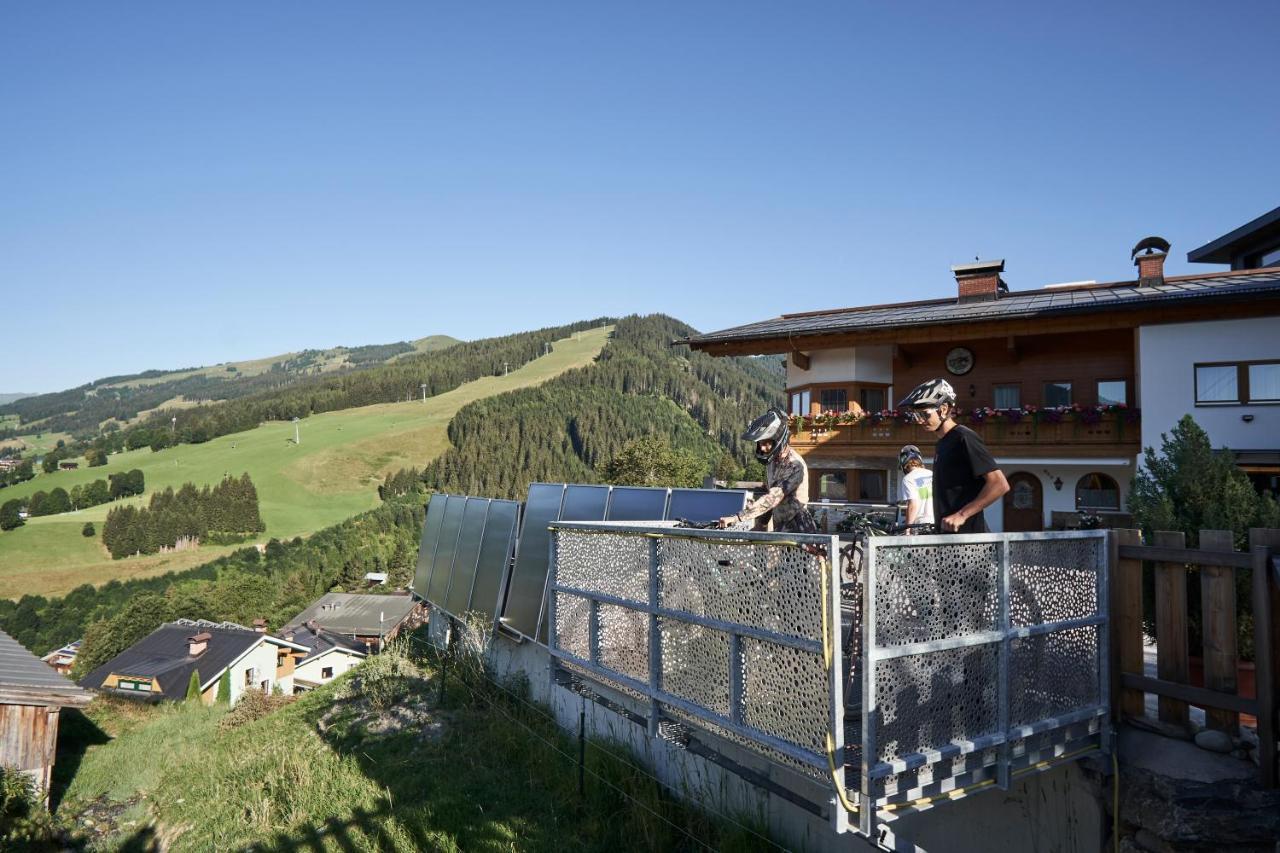 Apartments Landhaus Saalbach Екстер'єр фото